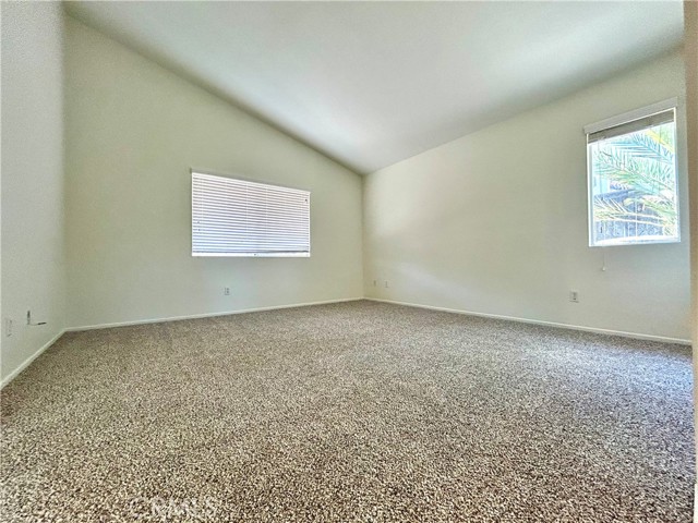 Detail Gallery Image 11 of 13 For 15171 Teakwood, Lake Elsinore,  CA 92530 - 3 Beds | 2 Baths