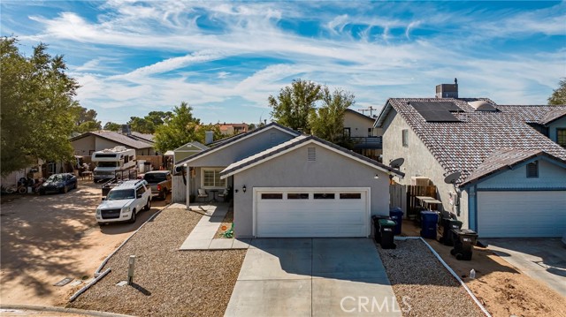 Detail Gallery Image 2 of 35 For 9912 Putter Ct, California City,  CA 93505 - 3 Beds | 2 Baths