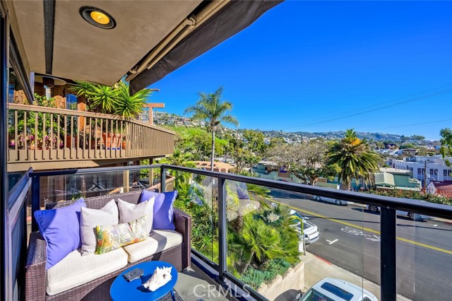 174 Cliff Drive, Laguna Beach CA: https://media.crmls.org/medias/a619fda0-4eb0-4c60-a85c-05c0d4ad8759.jpg