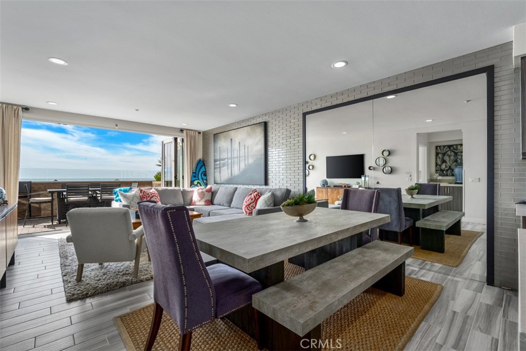 700 The Strand - photo 13