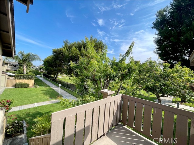Detail Gallery Image 4 of 15 For 32 Echo Run, Irvine,  CA 92614 - 2 Beds | 2 Baths
