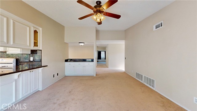 Detail Gallery Image 14 of 75 For 3025 Small Canyon Dr, Highland,  CA 92346 - 4 Beds | 2 Baths