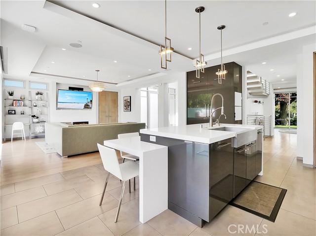 Entertainers island with extra seating.