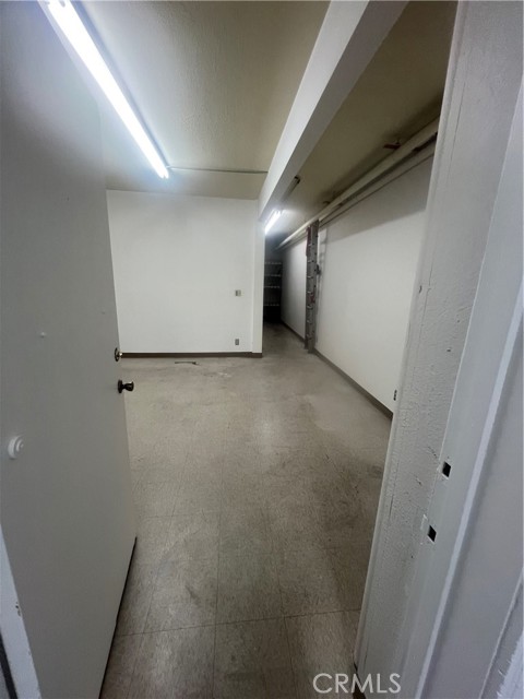 4310 W Victory Boulevard, Burbank, California 91505, ,Commercial Lease,For Rent,4310 W Victory Boulevard,CRBB25020071