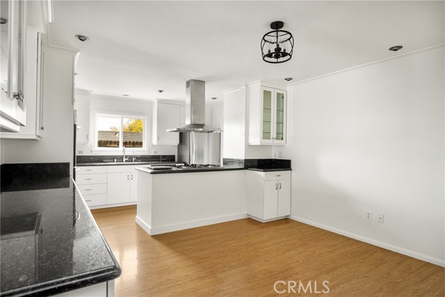 Detail Gallery Image 6 of 21 For 6193 Academy Ave, Riverside,  CA 92506 - 5 Beds | 3 Baths