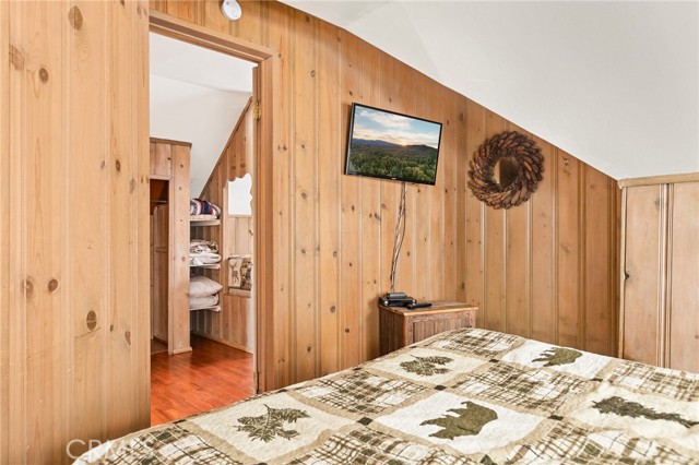 Detail Gallery Image 17 of 22 For 435 Arroyo, Big Bear Lake,  CA 92315 - 3 Beds | 1 Baths