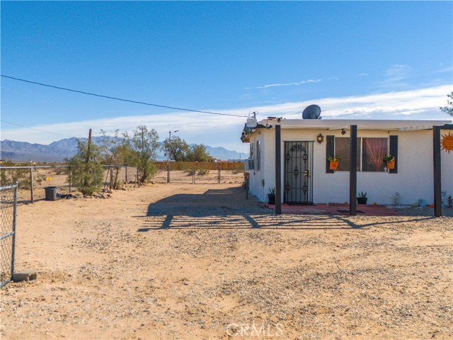 Detail Gallery Image 6 of 58 For 81412 Picadilly Rd, Twentynine Palms,  CA 92277 - 2 Beds | 1 Baths