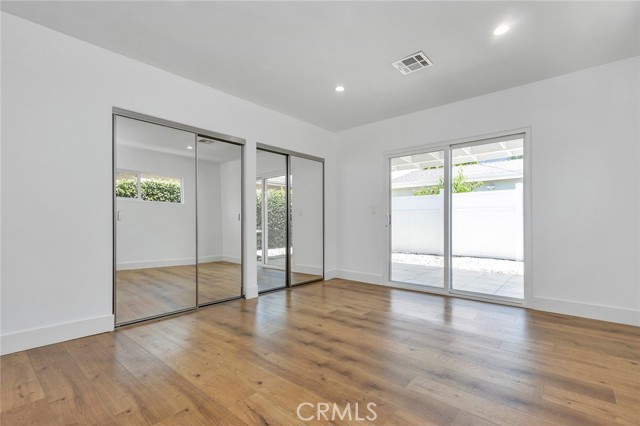 6015 Laurelgrove Avenue, North Hollywood CA: https://media.crmls.org/medias/a61da734-337f-4977-9fa8-ade77f64965d.jpg