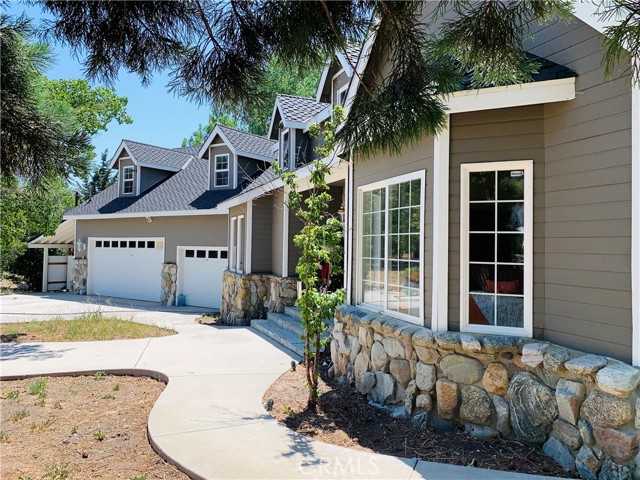 Detail Gallery Image 1 of 75 For 1004 Condor Ct, Frazier Park,  CA 93225 - 4 Beds | 3 Baths