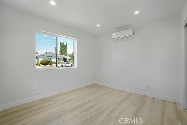 Detail Gallery Image 31 of 35 For 19120 Bessemer, Tarzana,  CA 91335 - 4 Beds | 3 Baths