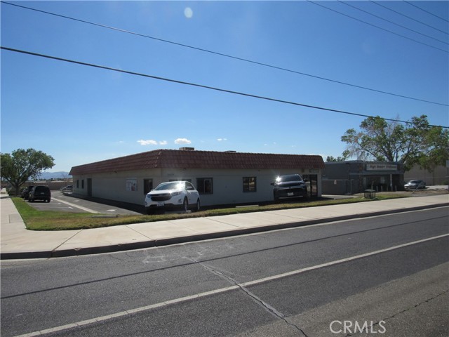 14029 Amargosa Road, Victorville, California 92392, ,Commercial Lease,For Rent,14029 Amargosa Road,CRHD25073840