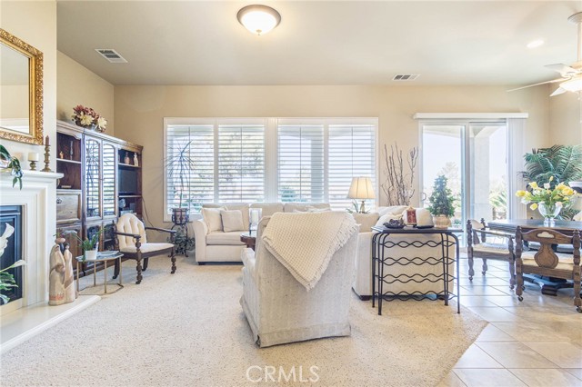 Detail Gallery Image 5 of 40 For 19442 Royal Oaks Rd, Apple Valley,  CA 92308 - 2 Beds | 2 Baths