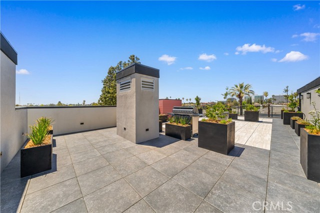 150 S Oak Knoll Avenue, Pasadena CA: https://media.crmls.org/medias/a61efb2c-c297-4e86-b43c-e033330793dd.jpg