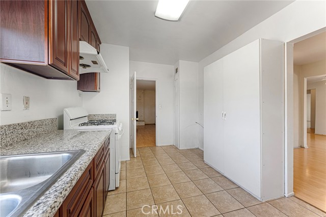 962 E Sandra Avenue, Arcadia CA: https://media.crmls.org/medias/a61f342c-fe7c-4d31-bd98-6729c17f1f9b.jpg