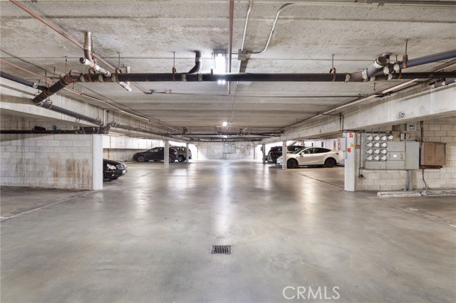 Detail Gallery Image 17 of 18 For 333 Riverdale Dr 1a,  Glendale,  CA 91204 - 2 Beds | 1/1 Baths