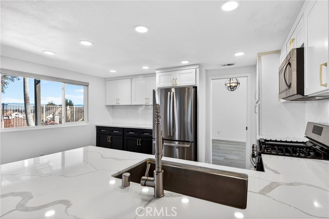 Detail Gallery Image 20 of 69 For 3355 Sterling Dr, Corona,  CA 92882 - 4 Beds | 3 Baths