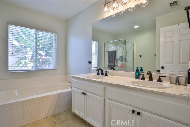 Detail Gallery Image 14 of 20 For 22516 Canal Cir, Grand Terrace,  CA 92313 - 3 Beds | 2/1 Baths