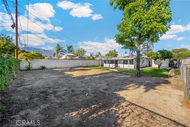 1333 N Council Avenue, Ontario CA: https://media.crmls.org/medias/a62021fa-c895-49b6-95f8-015417801621.jpg