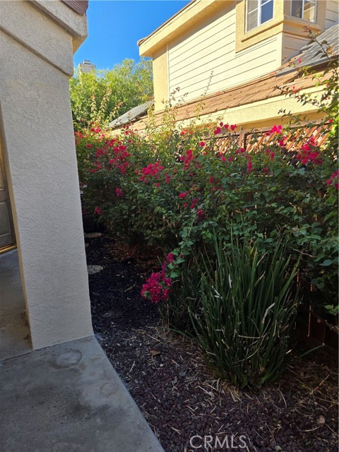 Detail Gallery Image 2 of 13 For 37463 Cole Creek Ct, Murrieta,  CA 92562 - 3 Beds | 2 Baths