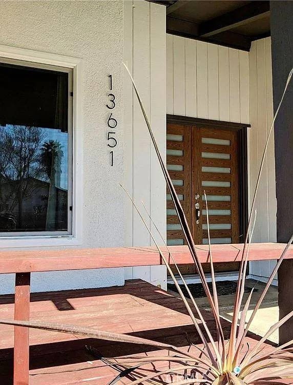 13651 Espirit Way, Irvine CA: https://media.crmls.org/medias/a6204f3b-f9a3-4066-bf1d-3912380f6bc6.jpg