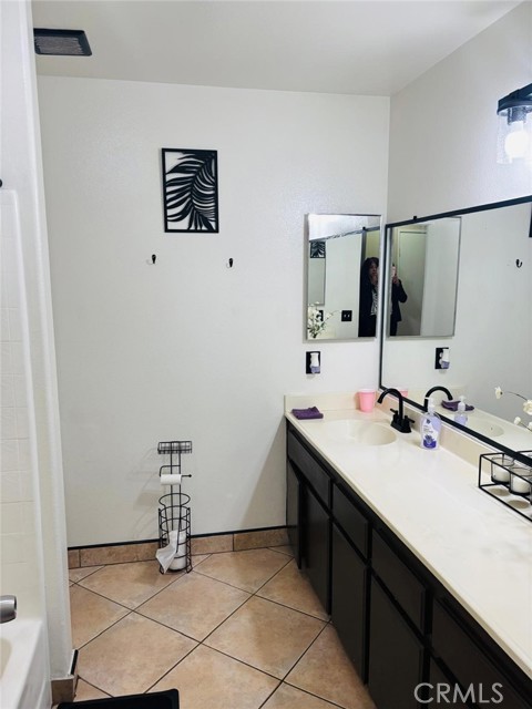 Detail Gallery Image 11 of 20 For 15162 Cambria St, Fontana,  CA 92335 - 4 Beds | 2 Baths