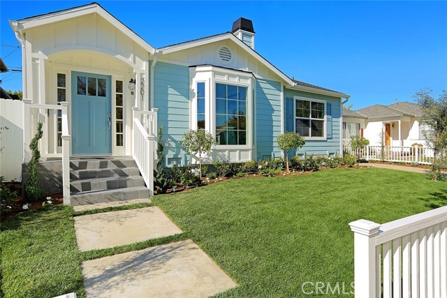 2201 Harkness Street, Manhattan Beach, California 90266, 3 Bedrooms Bedrooms, ,2 BathroomsBathrooms,Residential,Sold,Harkness,SB17037812