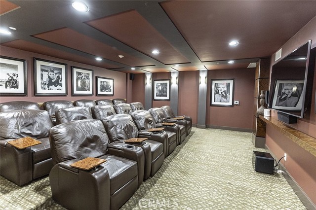 100 S Alameda Street, Los Angeles CA: https://media.crmls.org/medias/a621df00-8872-47f5-a672-575634a4d014.jpg