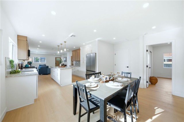 Detail Gallery Image 16 of 51 For 5104 8th Ave, Los Angeles,  CA 90043 - 4 Beds | 3 Baths