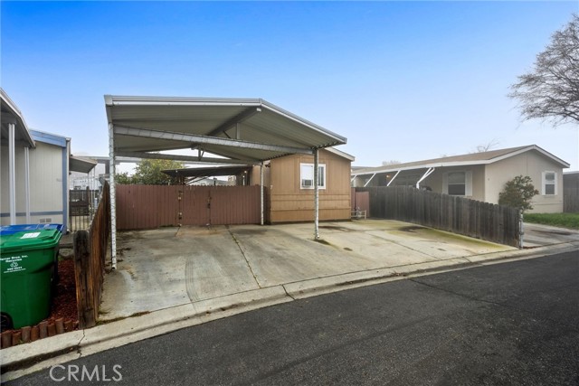 Detail Gallery Image 2 of 31 For 14035 Rosedale Hwy #7,  Bakersfield,  CA 93314 - 2 Beds | 2 Baths