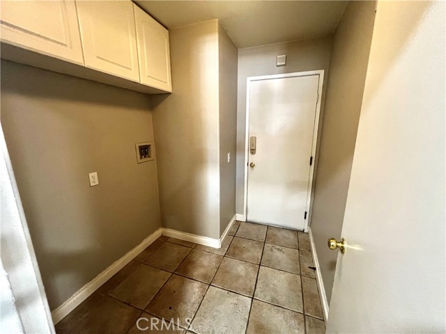 361 Adirondack Drive, Corona CA: https://media.crmls.org/medias/a6243886-9fbc-4665-9097-4a1dc9ded511.jpg