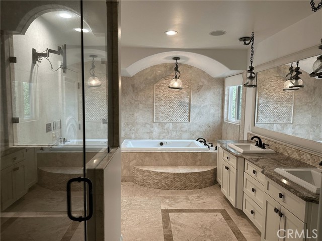 3677 Eddingham Avenue, Calabasas CA: https://media.crmls.org/medias/a6265f7d-4c50-4a20-a1b6-35cda7d03184.jpg