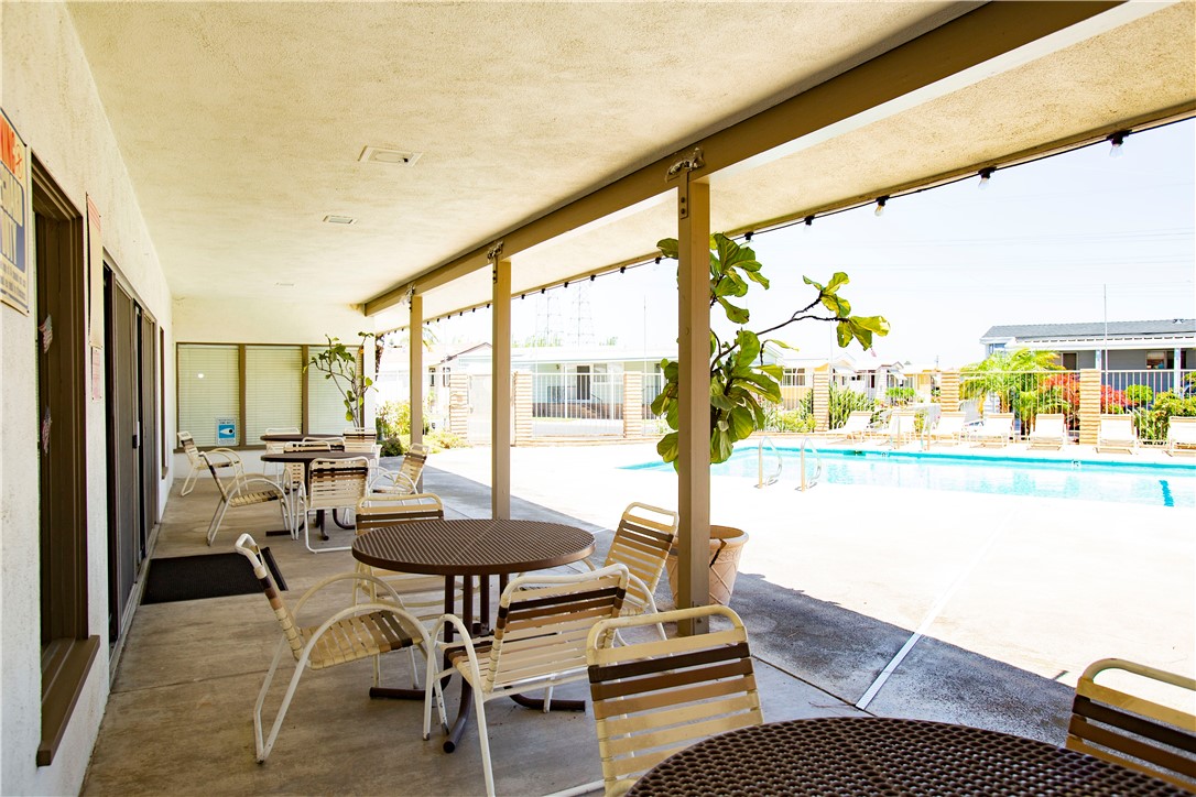 Detail Gallery Image 27 of 33 For 11250 Beach Bld #108,  Stanton,  CA 90680 - 2 Beds | 2 Baths