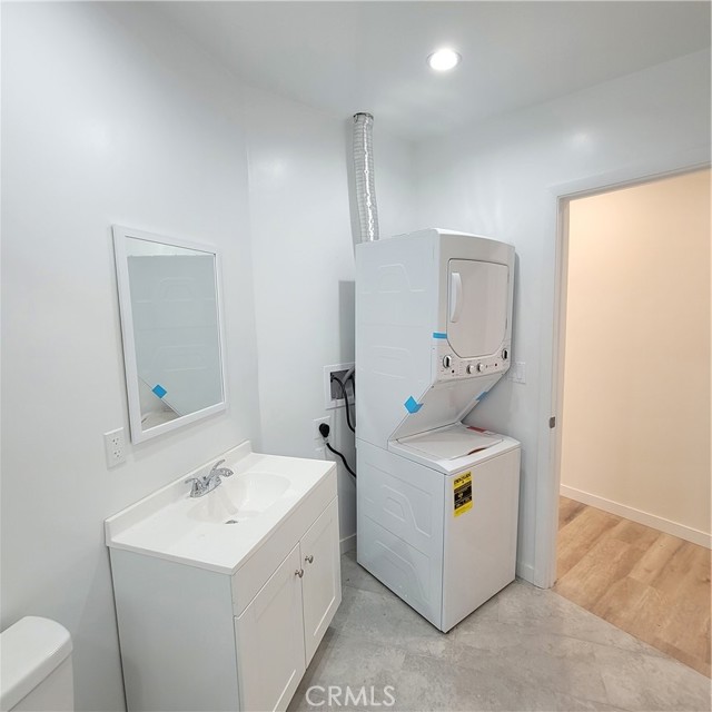 Detail Gallery Image 9 of 20 For 5148 San Feliciano Dr, Woodland Hills,  CA 91364 - 2 Beds | 1 Baths