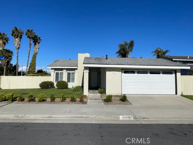Detail Gallery Image 1 of 23 For 20412 Brentstone, Huntington Beach,  CA 92646 - 3 Beds | 2 Baths