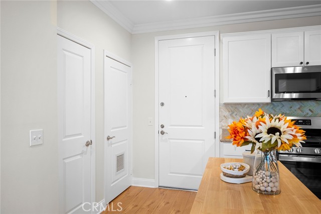 Detail Gallery Image 4 of 32 For 6938 Laurel Canyon #101,  North Hollywood,  CA 91605 - 2 Beds | 2 Baths