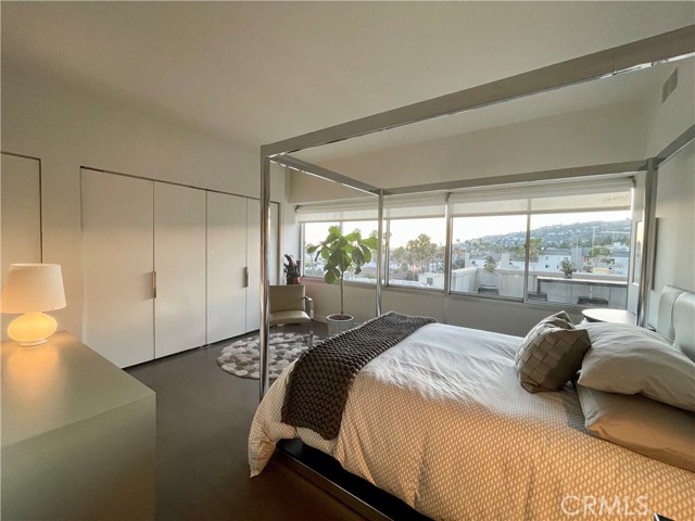 Detail Gallery Image 12 of 17 For 7135 Hollywood Blvd #805,  Hollywood,  CA 90046 - 1 Beds | 2 Baths