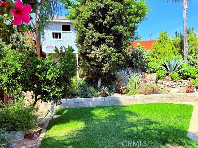 24811 Calle El Toro Grande, Lake Forest CA: https://media.crmls.org/medias/a629141d-43d9-428a-95c1-d3410396f135.jpg