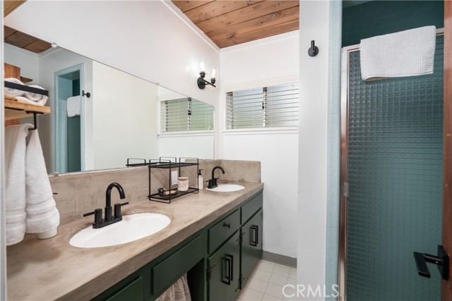 Detail Gallery Image 19 of 31 For 44800 Mountain Meadow Road, Oakhurst,  CA 93644 - 2 Beds | 1 Baths