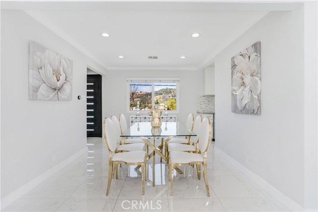 Detail Gallery Image 10 of 52 For 1440 Holbrook St, Eagle Rock,  CA 90041 - 3 Beds | 3/1 Baths