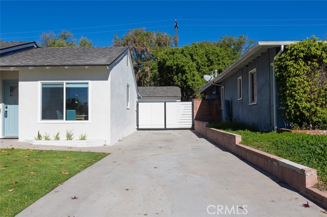 417 W Leeside, Glendora CA: https://media.crmls.org/medias/a629d72e-a9bf-4a9b-83e8-a31f6c5ec9a2.jpg