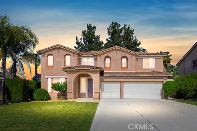 Detail Gallery Image 1 of 34 For 8034 Palm View Ln, Riverside,  CA 92508 - 5 Beds | 4 Baths