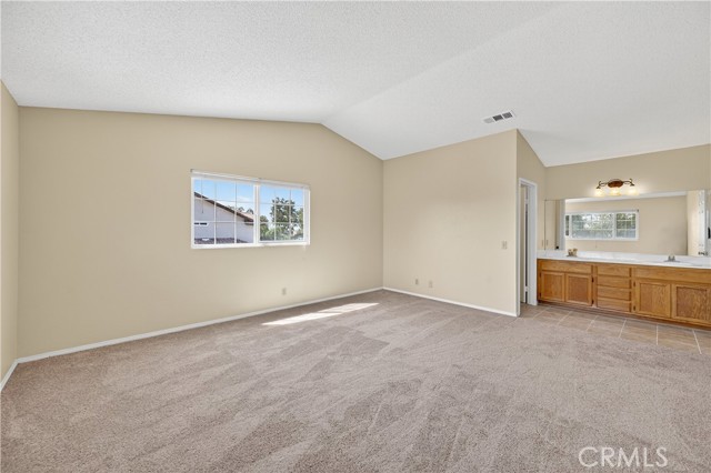 Detail Gallery Image 34 of 51 For 10728 Valley Dr, Riverside,  CA 92505 - 4 Beds | 2/1 Baths