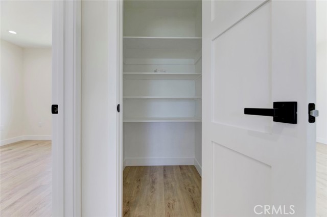 Image 17 of 22 For 210 Alameda  