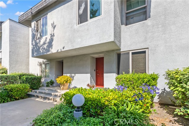 Detail Gallery Image 1 of 32 For 12531 Cluster Pines Rd, Garden Grove,  CA 92845 - 3 Beds | 2/1 Baths