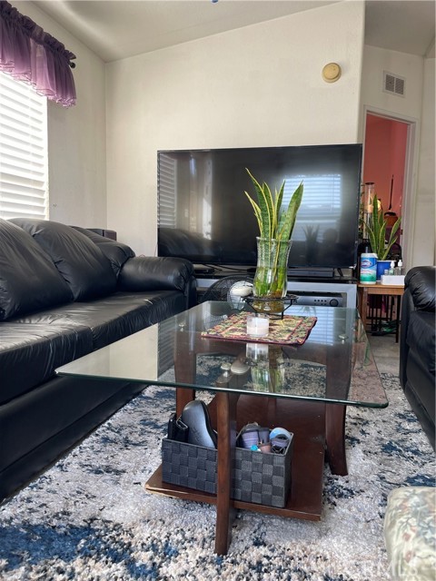 Detail Gallery Image 7 of 13 For 306 Sullivan St. Spc #103, Santa Ana,  CA 92704 - 2 Beds | 2 Baths