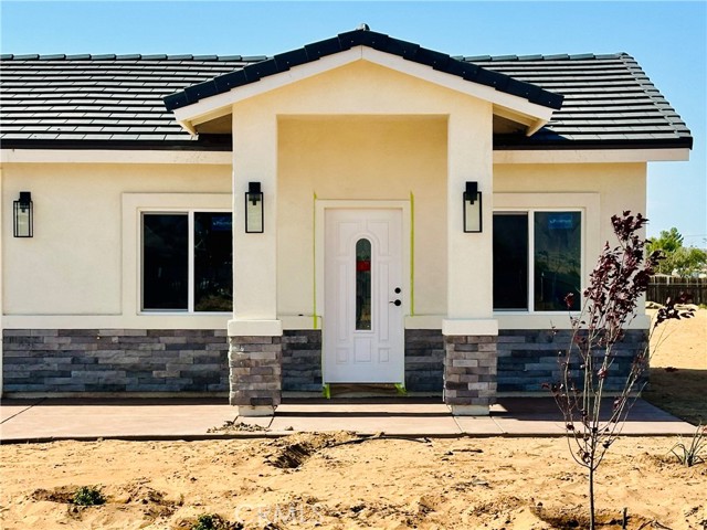 21928 sioux Road, Apple Valley CA: https://media.crmls.org/medias/a62c98ce-a255-4368-9589-0aeb6e540128.jpg