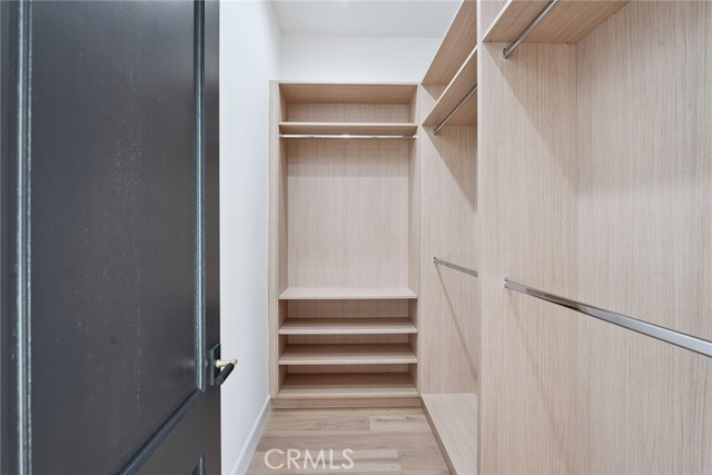 Detail Gallery Image 45 of 74 For 13807 Magnolia Bld, Sherman Oaks,  CA 91423 - 5 Beds | 4/1 Baths