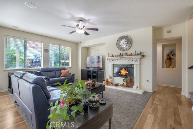 Detail Gallery Image 14 of 46 For 30005 Mickelson Way, Murrieta,  CA 92563 - 5 Beds | 3 Baths