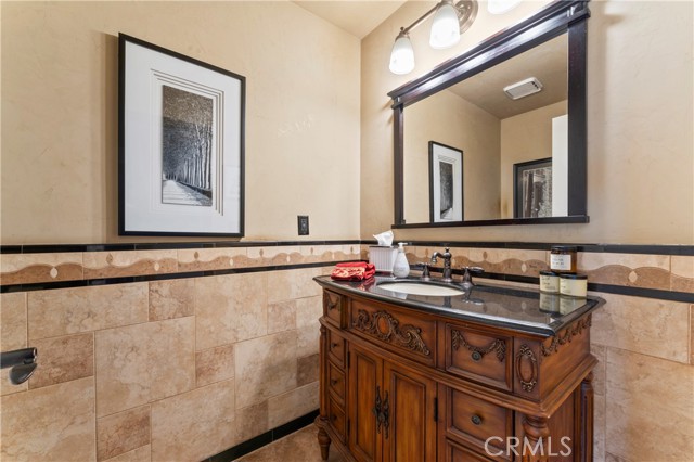 34037 Agua Dulce Canyon Road, Agua Dulce CA: https://media.crmls.org/medias/a62e03db-325e-4c79-9818-ef518ad53188.jpg