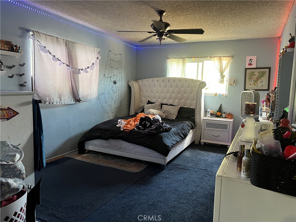 https://media.crmls.org/medias/a62e6b84-d3ff-4a14-add1-20ae95f7aa3e.jpg?preset=X-Large